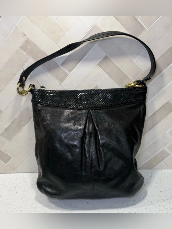 Coach Handbags - Coach Ashley Hobo Hippie Leather F20114
Pleated Shoulder Bag Handbag Purse READ